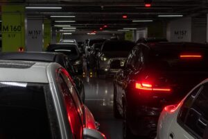 鹿児島の介護スクールで駐車場完備の校舎を検索する方法は？