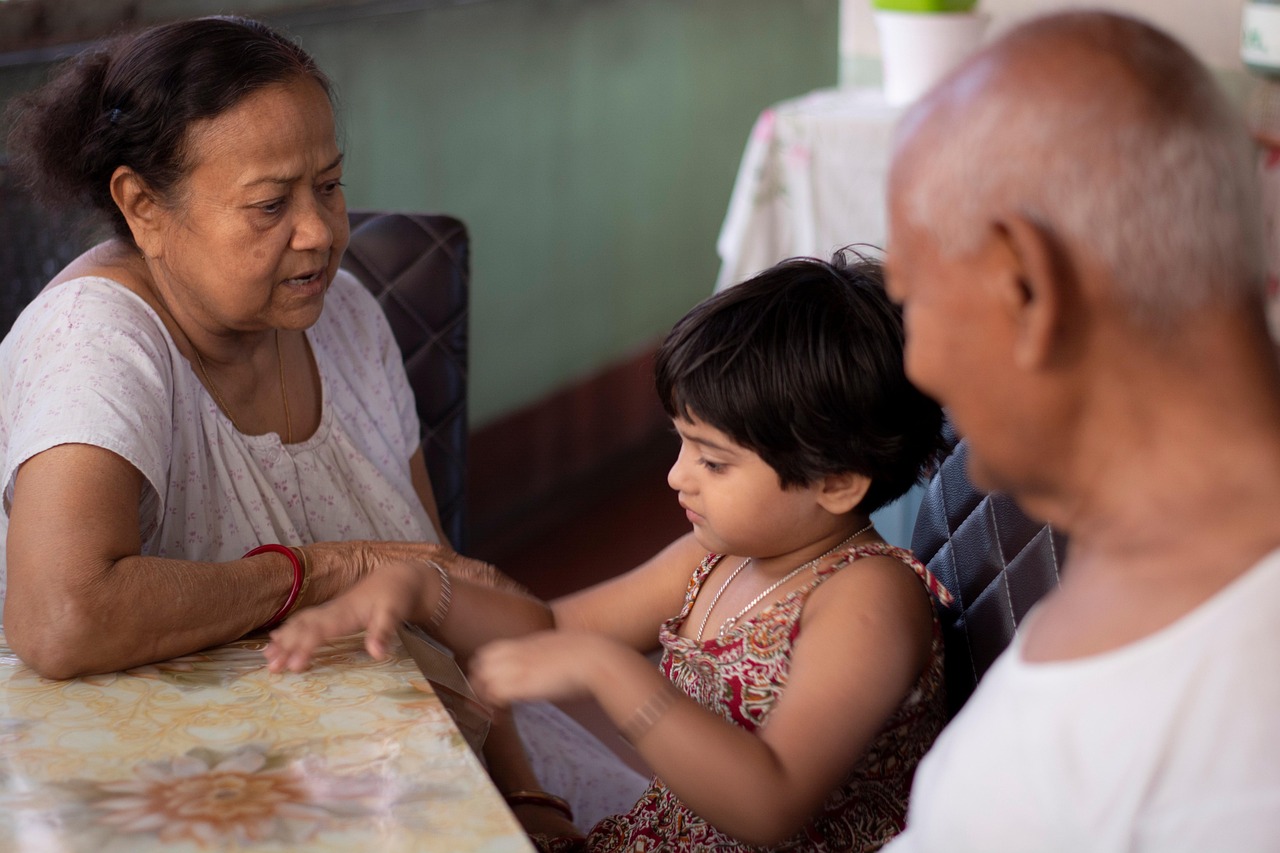 鹿児島で介護職を目指す人のための週末コース資格取得法は？